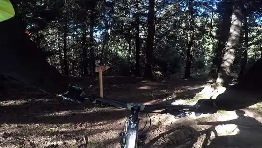 Single track red Single track red
